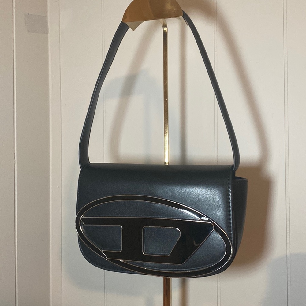 1DR Crossbody